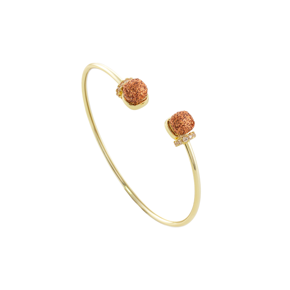 02L15-01779 Βραχιόλι Candy Festive μεταλλικό επίχρυσο σταθερό με καφέ glitter και λευκά ζιργκόν - Image 1
