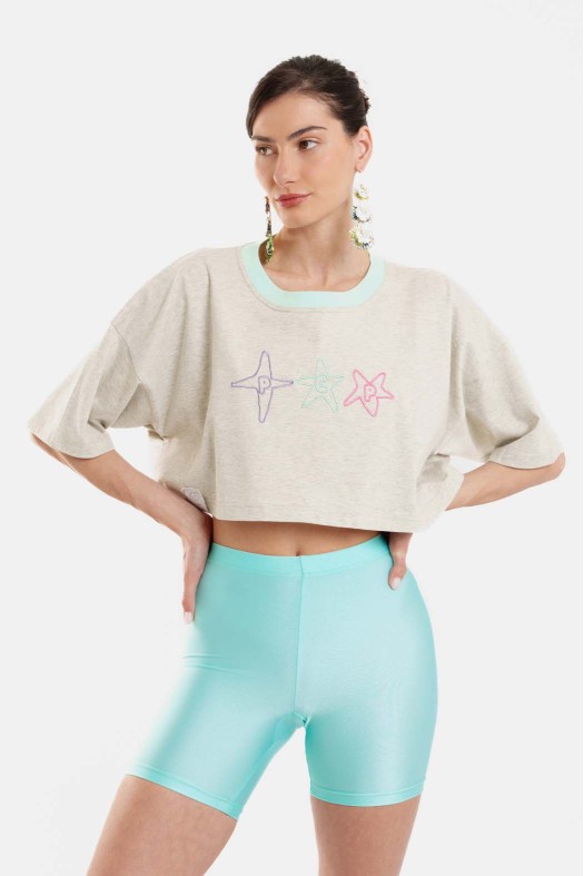 4571023005-525x787 ΓΥΝΑΙΚΕΙΟ CROP TOP ΜΕ ΚΕΝΤΗΜΑ – STARS GREY - Image 1