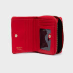 Winnie Red - Image 3